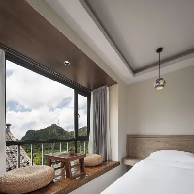 Guilin Qingshanshe (Taohua River Reed Flute Cave Scenic Area) Hotels near Village of Family Lu