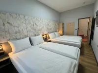 โรงแรม นิวารา โรงแรมในฮัมบวร์ก