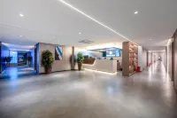 IDJ Love E-Sports Hotel (Kaifeng Qingming Riverside Garden Gulou Night Market)