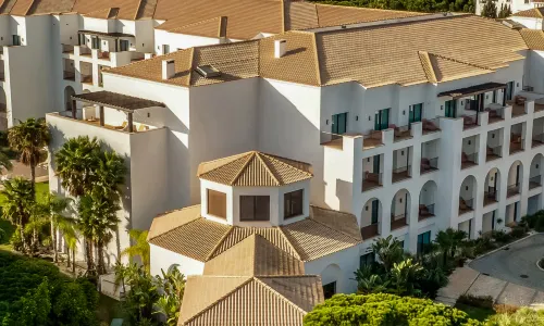 Pine Cliffs Ocean Suites, a Luxury Collection Resort & Spa, Algarve