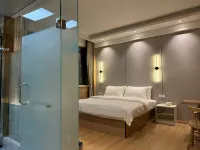 Luzhou Meicheng Hotel