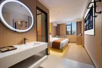 Hello Qiman Hotel (Nanchang Tengwang Pavilion Wanshou Palace)