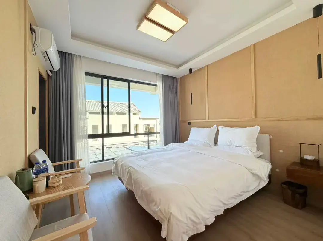 Pinghai Jianian · Wang Shanhai | Mountain Vista Resort Inn - Dali