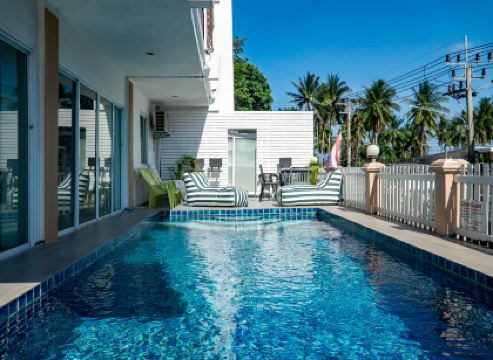 โรงแรมเอ็ม เอ็ม ฮิลล์