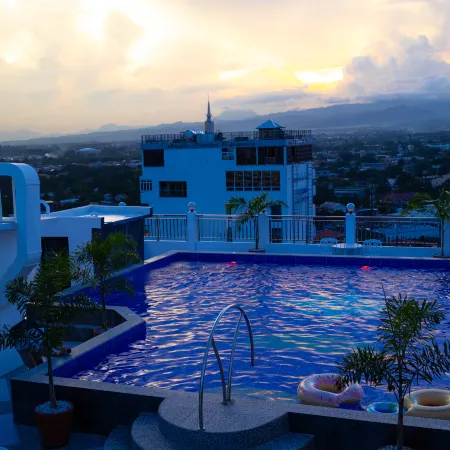 Stylish 1 Bedroom Unit at White Tower in the heart of Angeles City