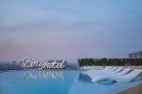 โรงแรมบอรี - สระว่ายน้ำบนดาดฟ้า