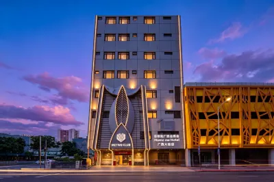 Home me Hotel - Makati Các khách sạn gần Trung tâm mua sắm Glorietta