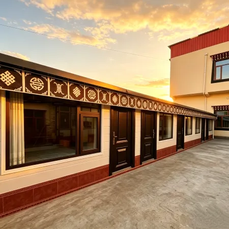 Lüqu Gaxiu Sai Xiong Yangguo Hotel