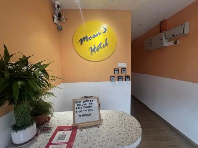 Moon Hotel BRINCHANG town