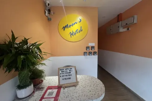 Moon Hotel BRINCHANG town - 2-Star