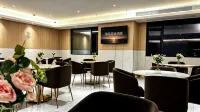 Three Thousand Lodge Hotel (China Railway Ecological City Yuelong International City Branch) - breakfast