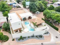 Sunshine House Pattaya - Swimmingpools