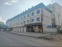 Lingtai Baiyue Hotel - Park Yeri