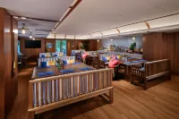 Anji Treasure Island Nautical Resort - bar
