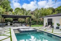 Family Estate with Heated | Pool | Spa & Game Yard - maisons de vacances