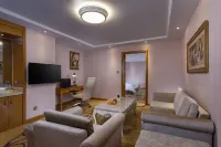 Vienna International Hotel (Dongxing High-speed Railway Station) Hotels in Dongxing