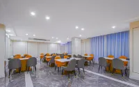 โรงแรมวิเอนนา (สาขา สถานีรถไฟเฉียนเจียง ล็อบสเตอร์ซิตี้) - พร้อมอาหารเช้า