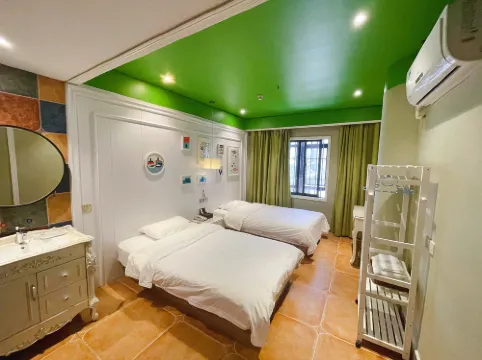 Yaboutique Hotel (Fuzhou Sanfang Qixiang Nanmendou Subway Station)