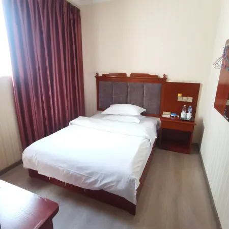 Yimen Sijichun Hotel