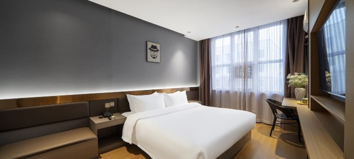Rongyueyun Hotel (Xihua No.1 High School) Hotels in Xihua