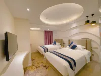 Holiday Inn Guilin Windsor (Lingui Wanda Plaza Liangjiang Airport) Hotel in zona Guilin Shanshui Vocational College