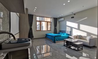 Fenghua Xueyue Homestay