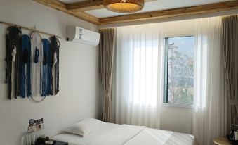 Yulan Sky Hotel (Black Valley Ordovician Scenic Area)