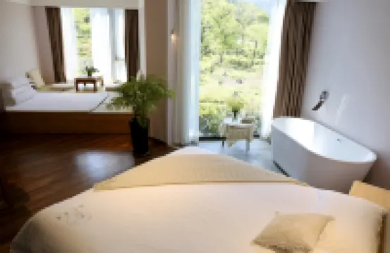 Nanxi River Meets Cloud Cliff B&B