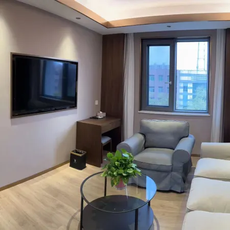 ZI YU HOTEL