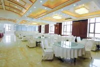Yichun Kangxin Kangyang Center Hotel - موقف سيارات