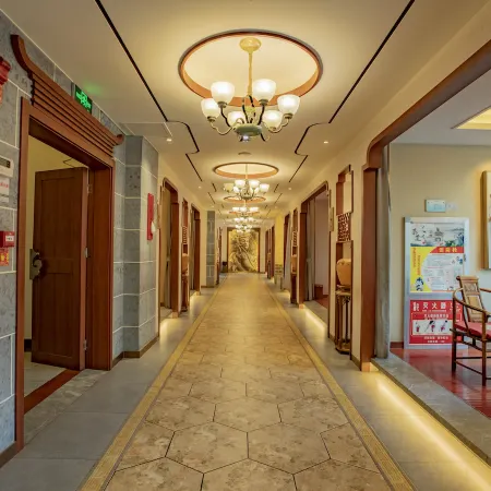 Yuanzhi Jiuse Boutique Hotel
