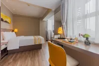 Homeinn Plus Hotel (Shanghai Lujiazui Yushan Road Yuanshen Sports Center Subway Station)