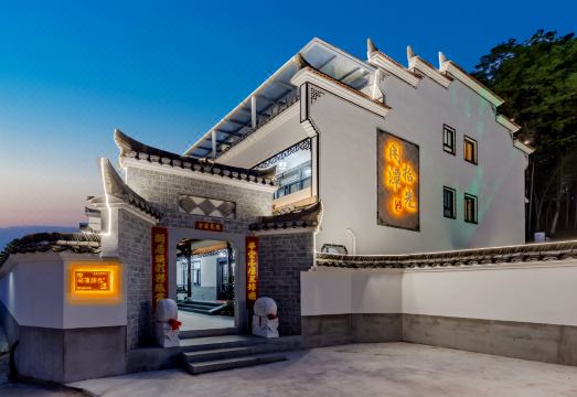 타오화탄 강변 풍경