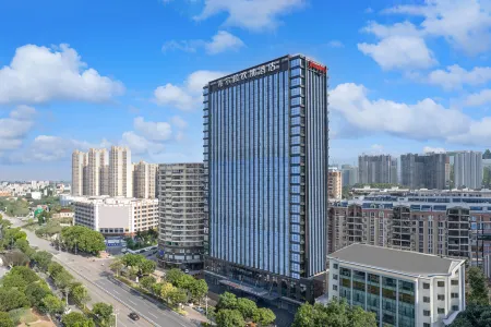 Hampton by Hilton Qingyuan Renmin Road Отели в г. Цинюань