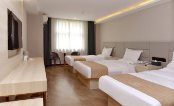 GreenTree Inn Business Hotel (Xi'an Big Wild Goose Pagoda Datang Night City Branch)