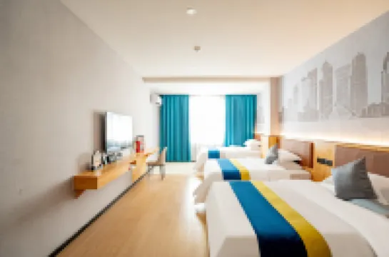 Shell Hotel (Yulin Yufu Road Commercial Market)