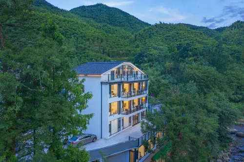 Yunshang Grassland·Anji Jiyi Starry Sky Pool Linxi Hot Spring Holiday Home
