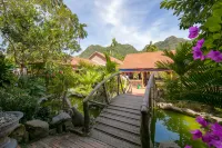 Lan Homestay Các khách sạn gần Ti Tốp Đỉnh núi Đảo