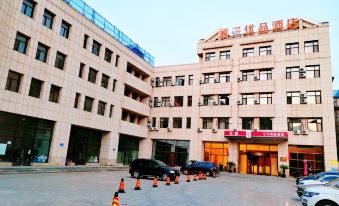 Orange Premium Hotel (Dalian Changxing Island Santang Commercial Street)