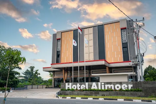 Alimoer Hotel Kubu Raya Hôtels à : Raya River