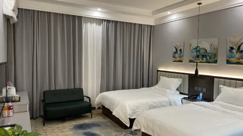하이촨 라이트 럭셔리 호텔 in 신예