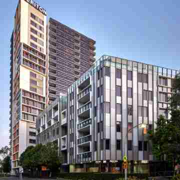 Meriton Suites Zetland Hotel Exterior