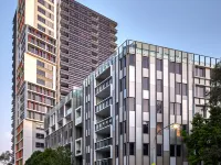 Meriton Suites Zetland Hotels near Green Square