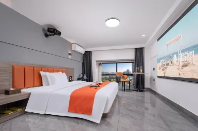 Yuejiang Hotel (Changsha Yanghu New Town Subway Station) Hotels near Xie Zilong Photography Museum