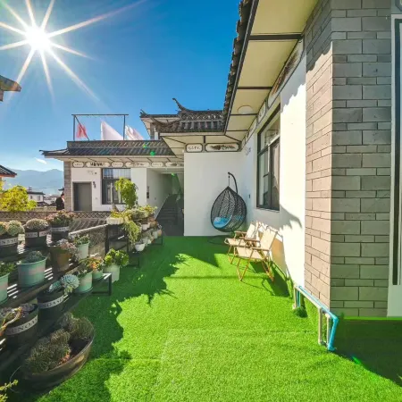 Chun Shu mu yun linhai boutique minsu (Dali caicun wharf branch)