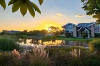 Shanghai Donghejiugu Oxygen Land Co.,Ltd. East Farm Resort Villa Branch Hotels near Dugang