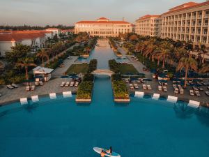 Sheraton Grand Danang Resort & Convention Center