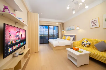 End of the Season Hotel (Kunming South High-speed Railway Station Wanda Plaza)