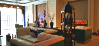 Hanzhong Rongjia International Hotel (Hanjiang Wetland Park Store)