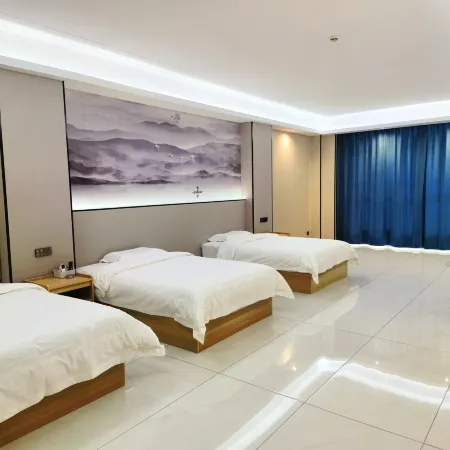 Jiarong Business Hotel